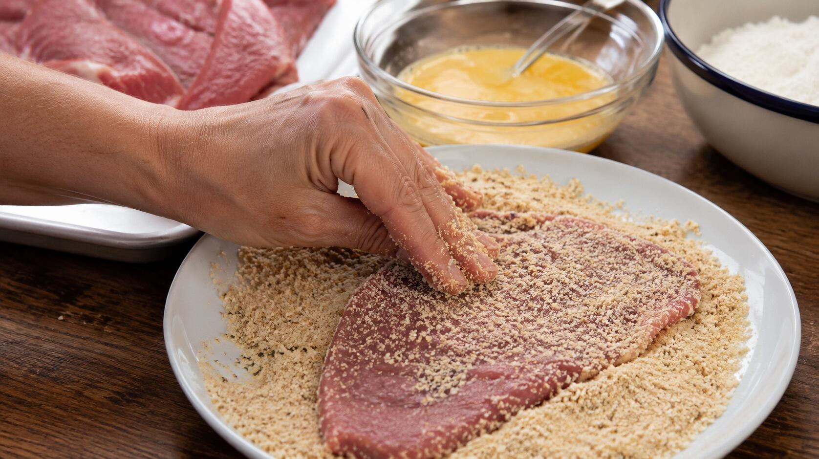 La nalga es uno de los cortes más rendidores para hacer milanesas. (Imagen ilustrativa generada con IA)
