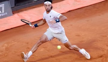 Thiago Tirante enfrenta a Daniil Medvedev en busca de los cuartos de final en el Masters 1000 de Roma