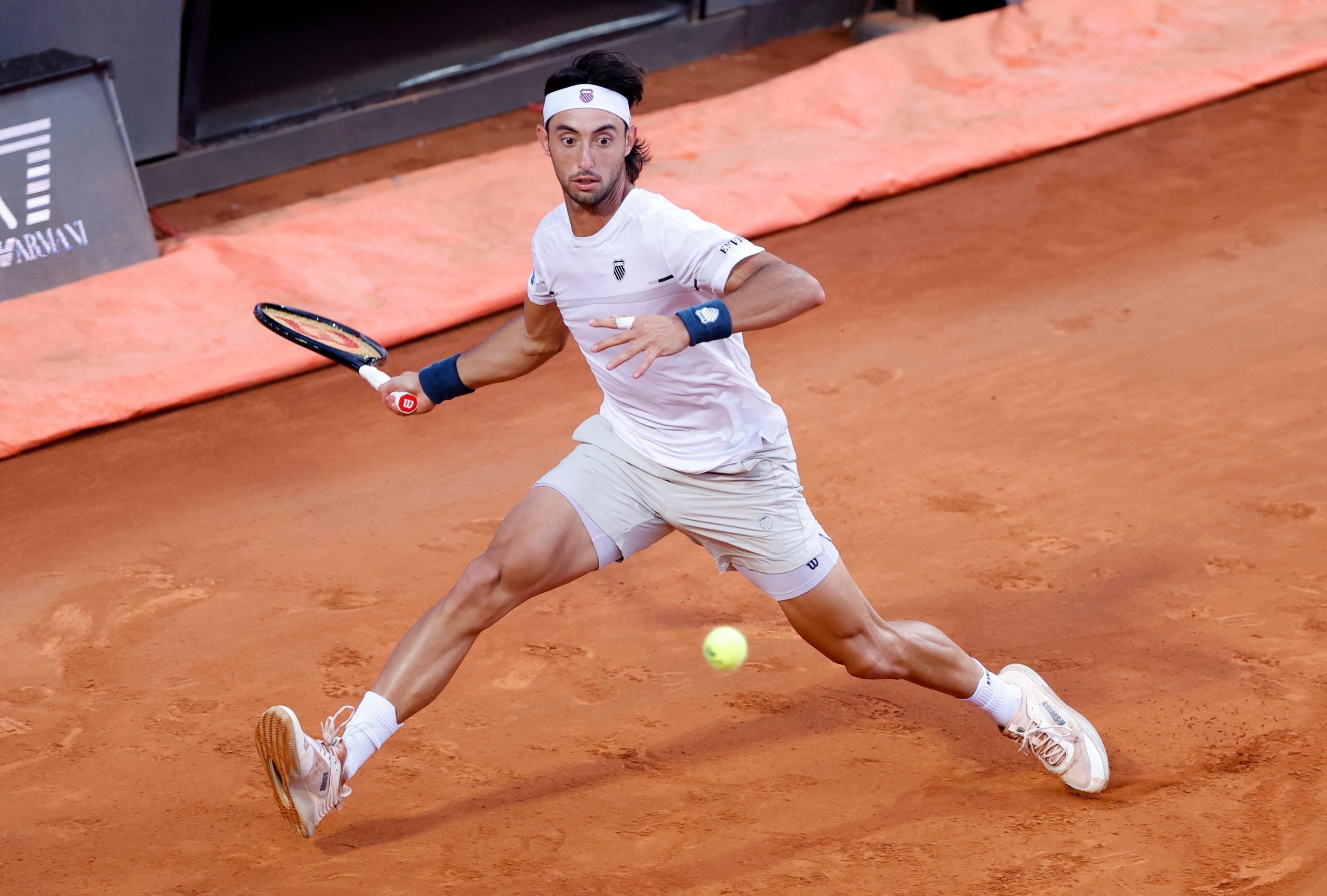 El platense venció al local Flavio Cobolli, número 12 del mundo, para acceder a los octavos de final. (Foto: REUTERS)