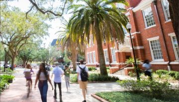 Miles de inmigrantes en riesgo: hoy se debate la prohibición de matrículas a indocumentados en universidades