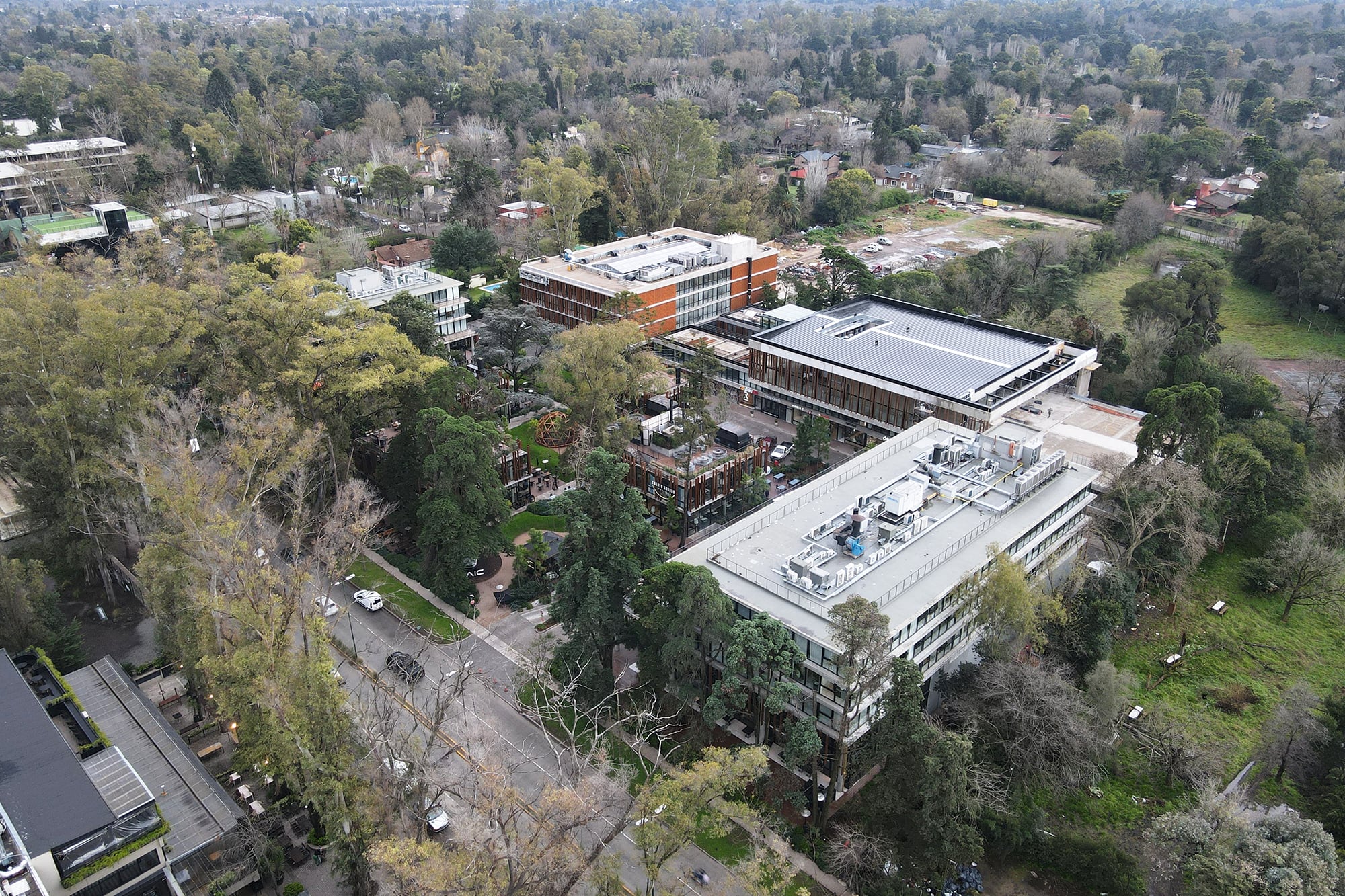 En el corredor Martín Fierro hay varios proyectos en construcción.