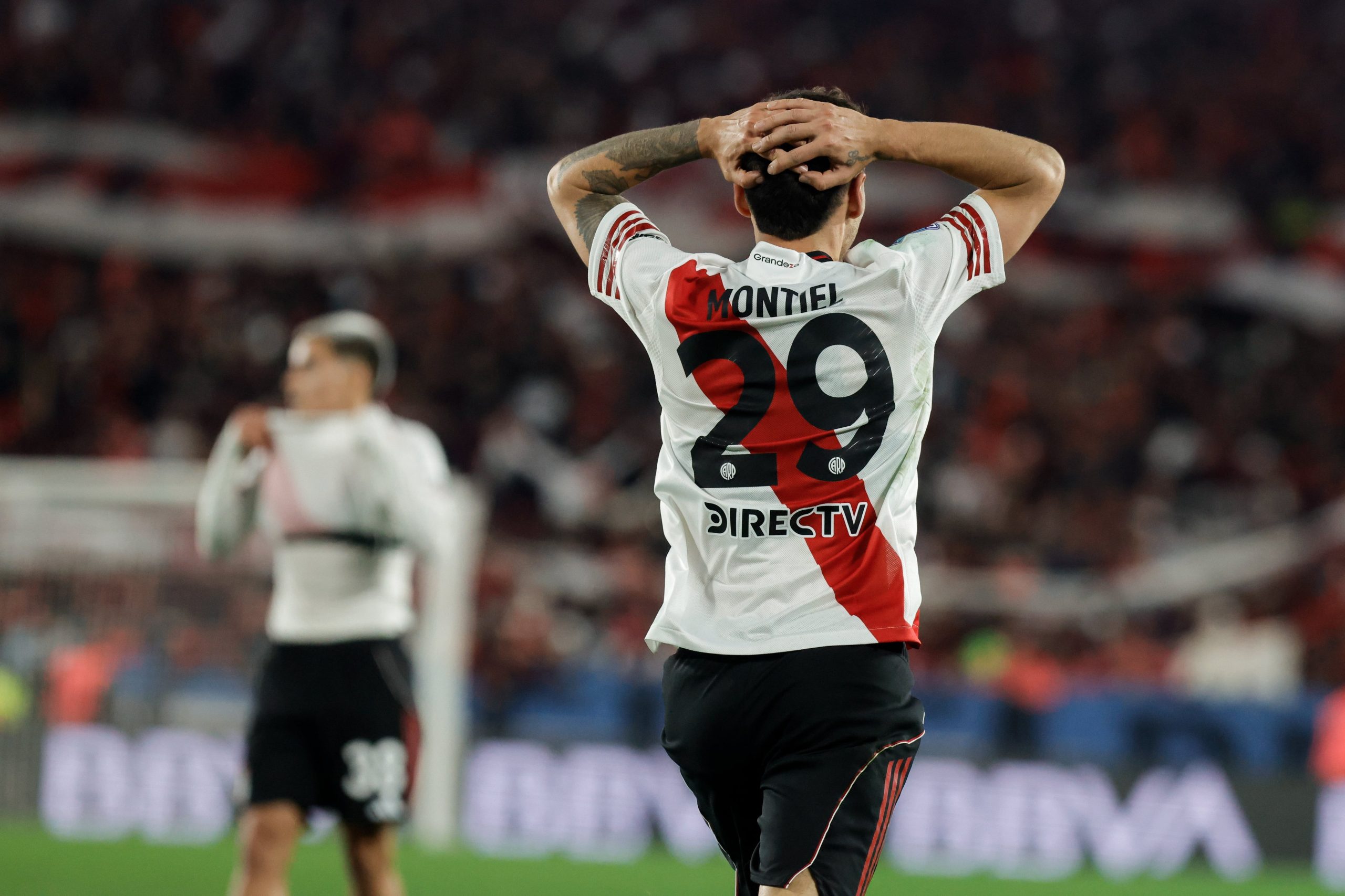 El lateral no estará en la alineación inicial