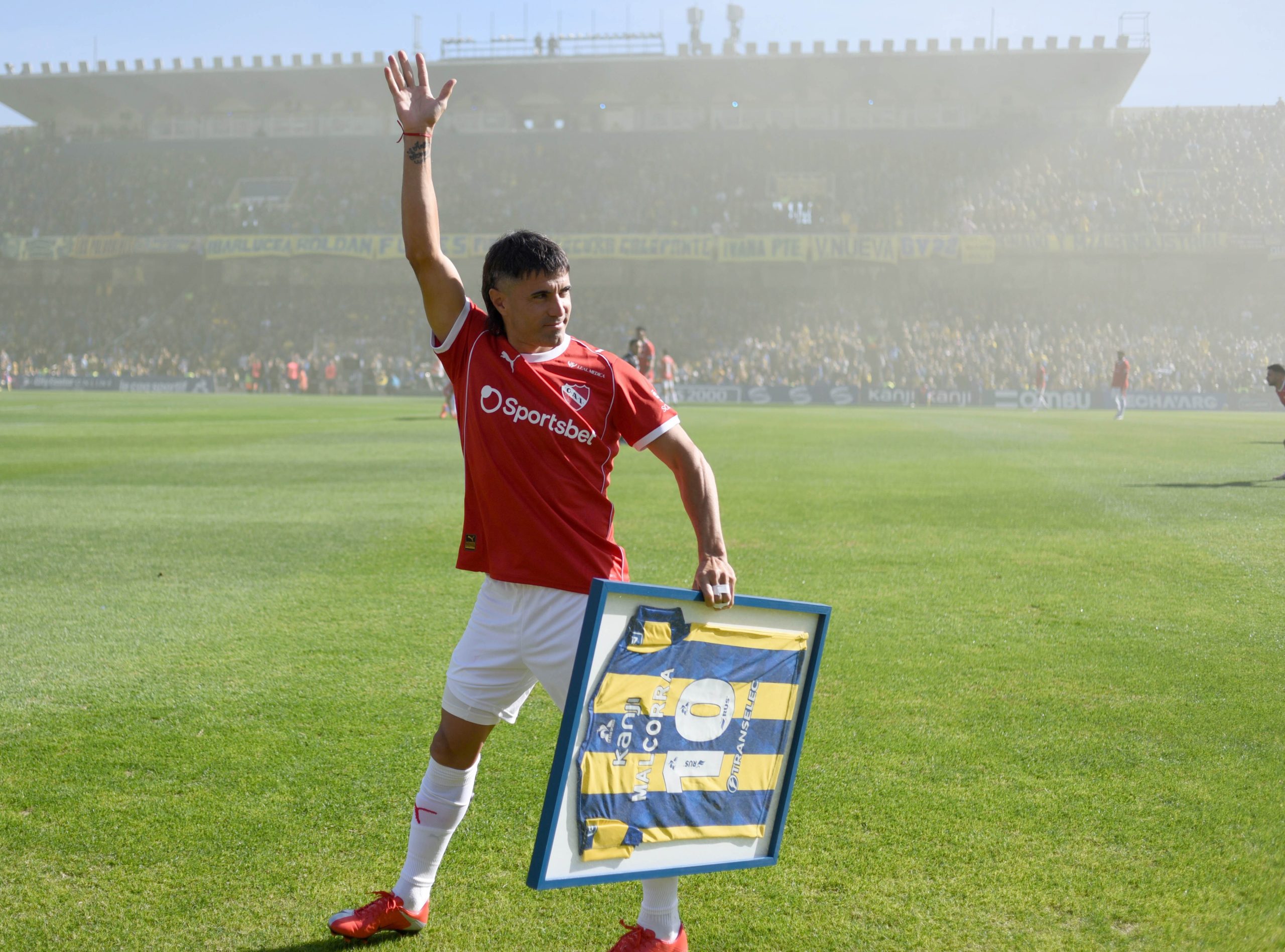 Rosario Central homenajeó a Ignacio Malcorra antes del partido ante Independiente. (Foto: Fotobaires)