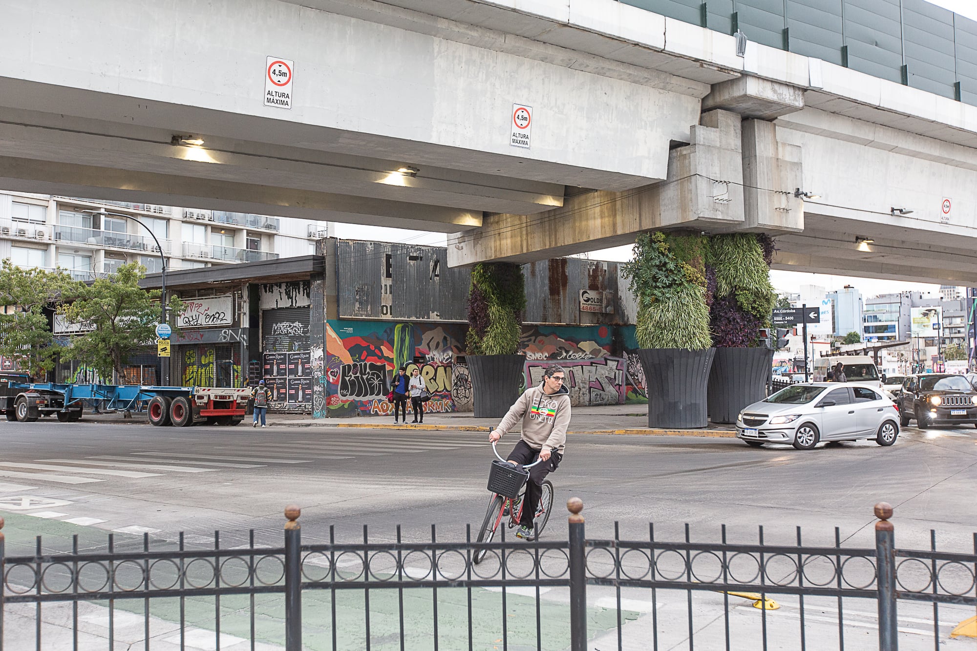 Avenida Juan B. Justo