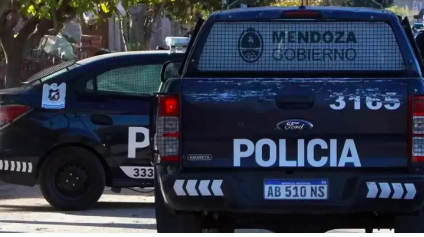 La policía intenta determinar lo ocurrido en la vivienda. (Foto: Policía de Mendoza)