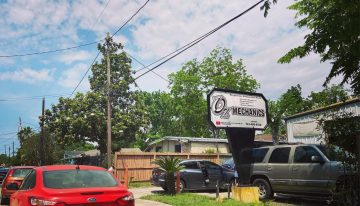 Lleva años luchando con Houston por los permisos de estacionamiento y su caso llegó a la Corte Suprema: “Calesita burocrática”