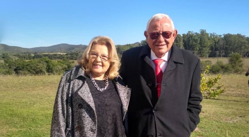 Ambos con cáncer, vencieron sus miedos y se convirtieron en un matrimonio aventurero: “Vinimos al mundo a vivir”