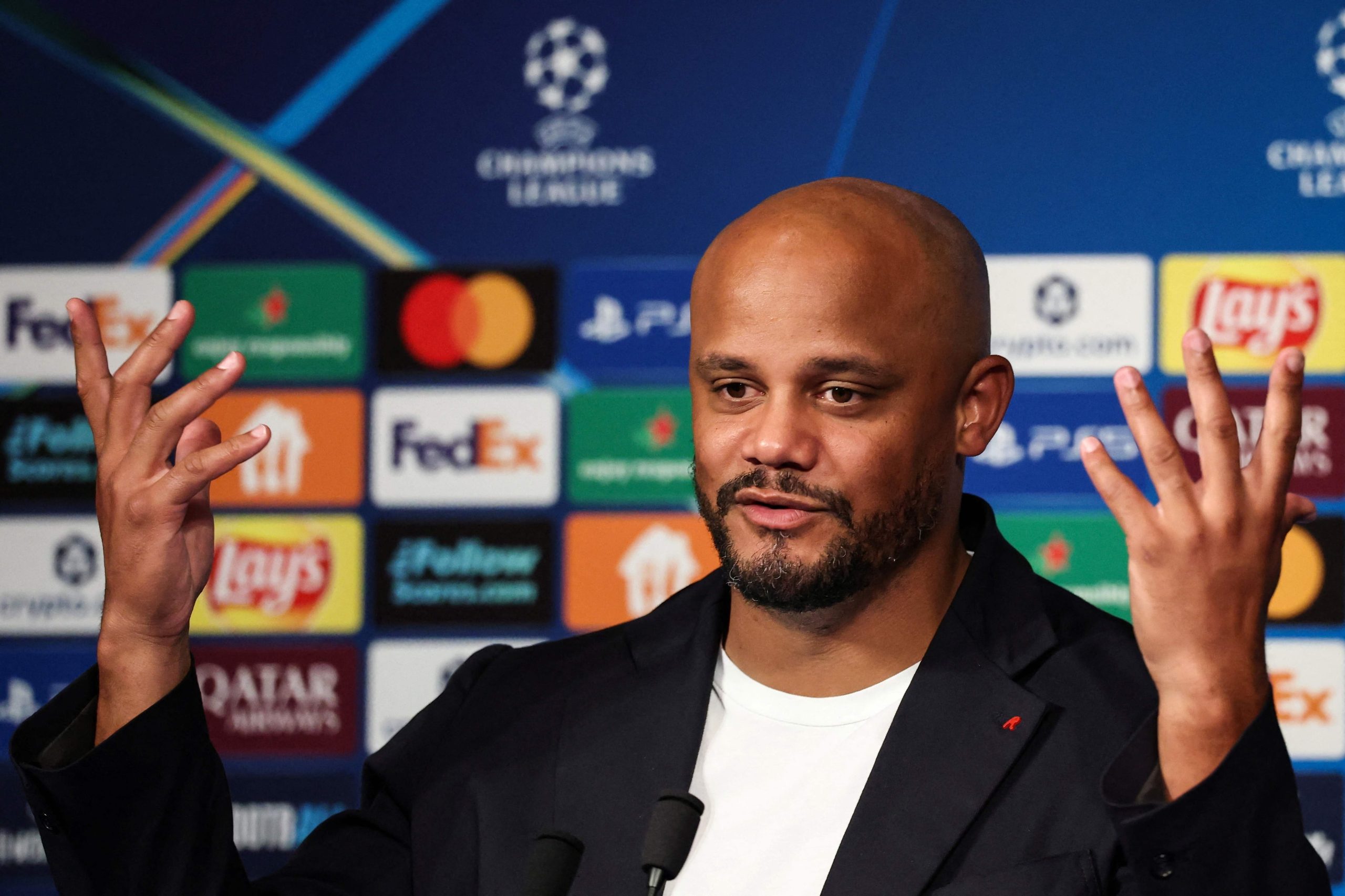 Vincent Kompany en conferencia de prensa