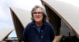 Rosie O’Donnell reflexiona sobre su ‘lifting’ tras años de rechazo a la cirugía estética: “Simplemente dejé de discutir con el espejo”