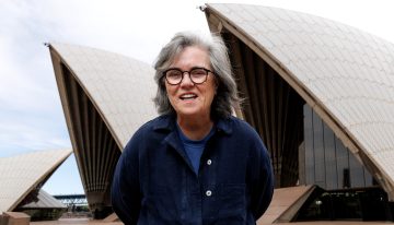 Rosie O’Donnell reflexiona sobre su ‘lifting’ tras años de rechazo a la cirugía estética: “Simplemente dejé de discutir con el espejo”