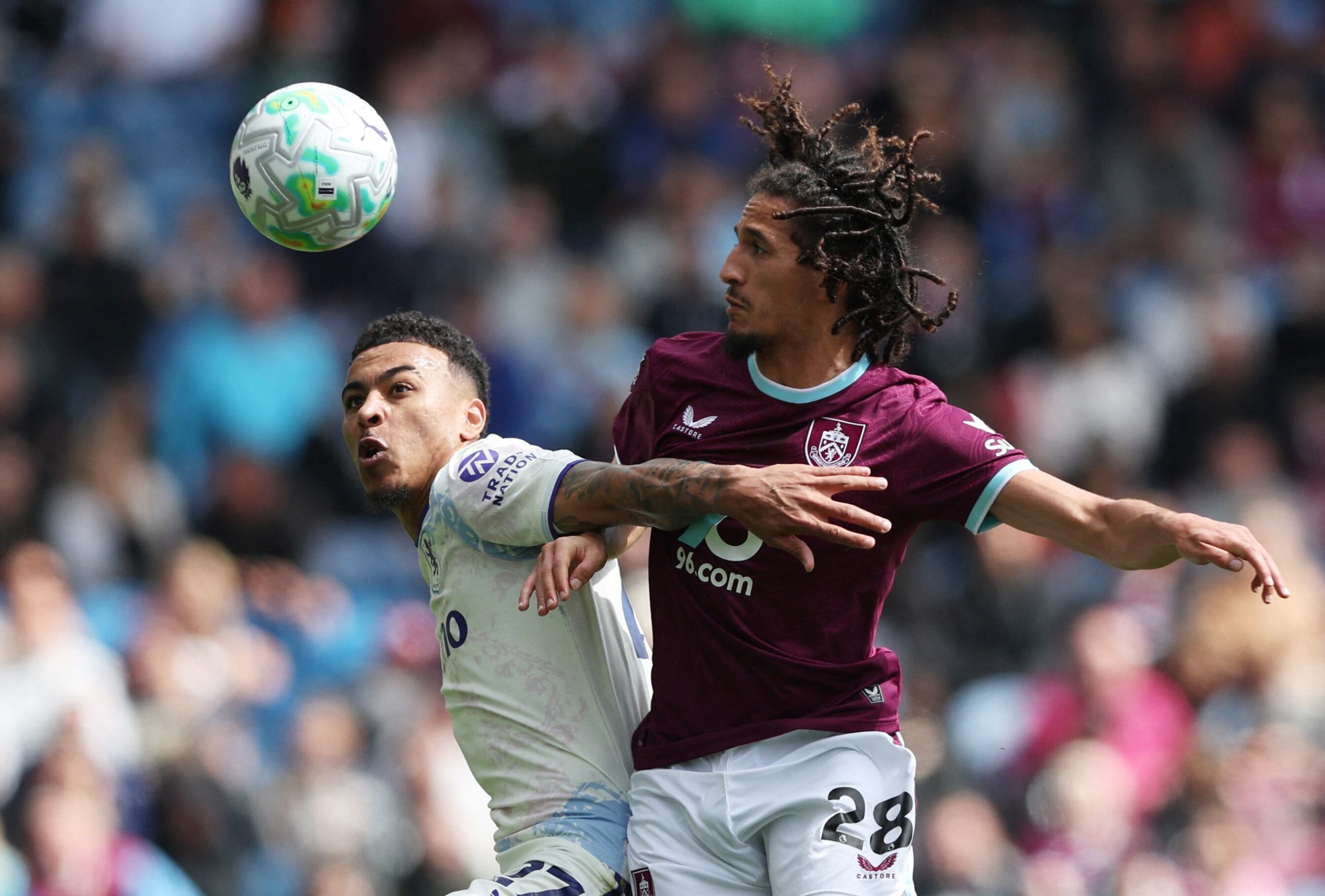 Burnley vs Aston Villa por la fecha 36 de la Premier League del 2026.