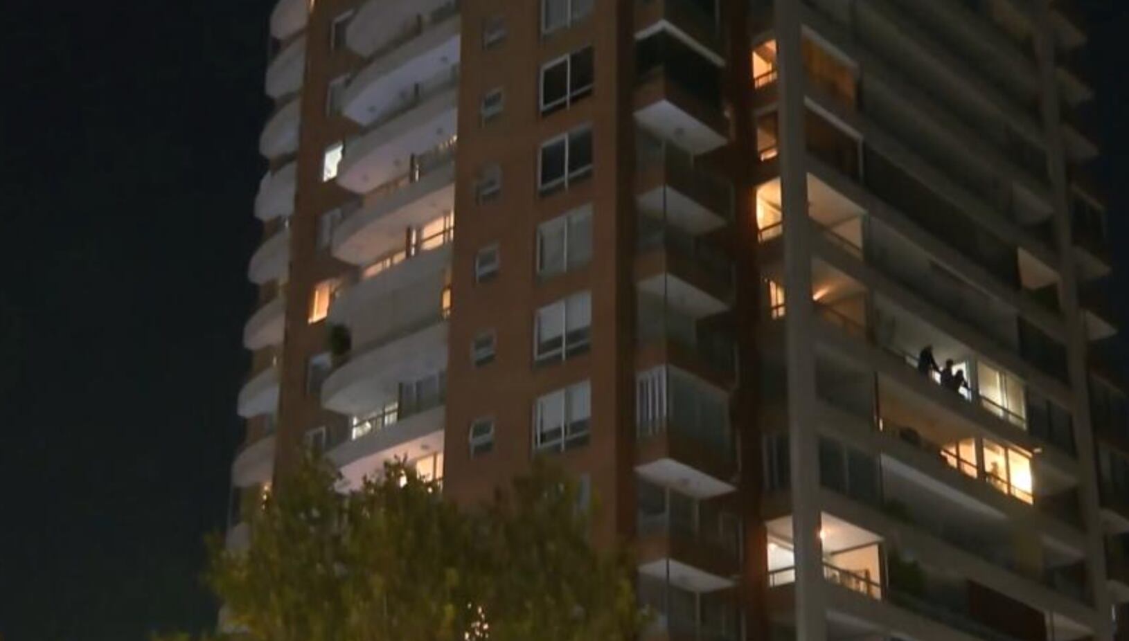 El edificio en donde ocurrió la tragedia. (Foto: T13)