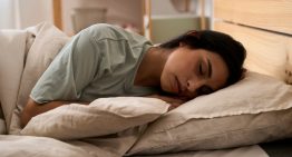 Dormir de lado con auriculares ya no es un problema con esta diadema transpirable con Bluetooth incorporado