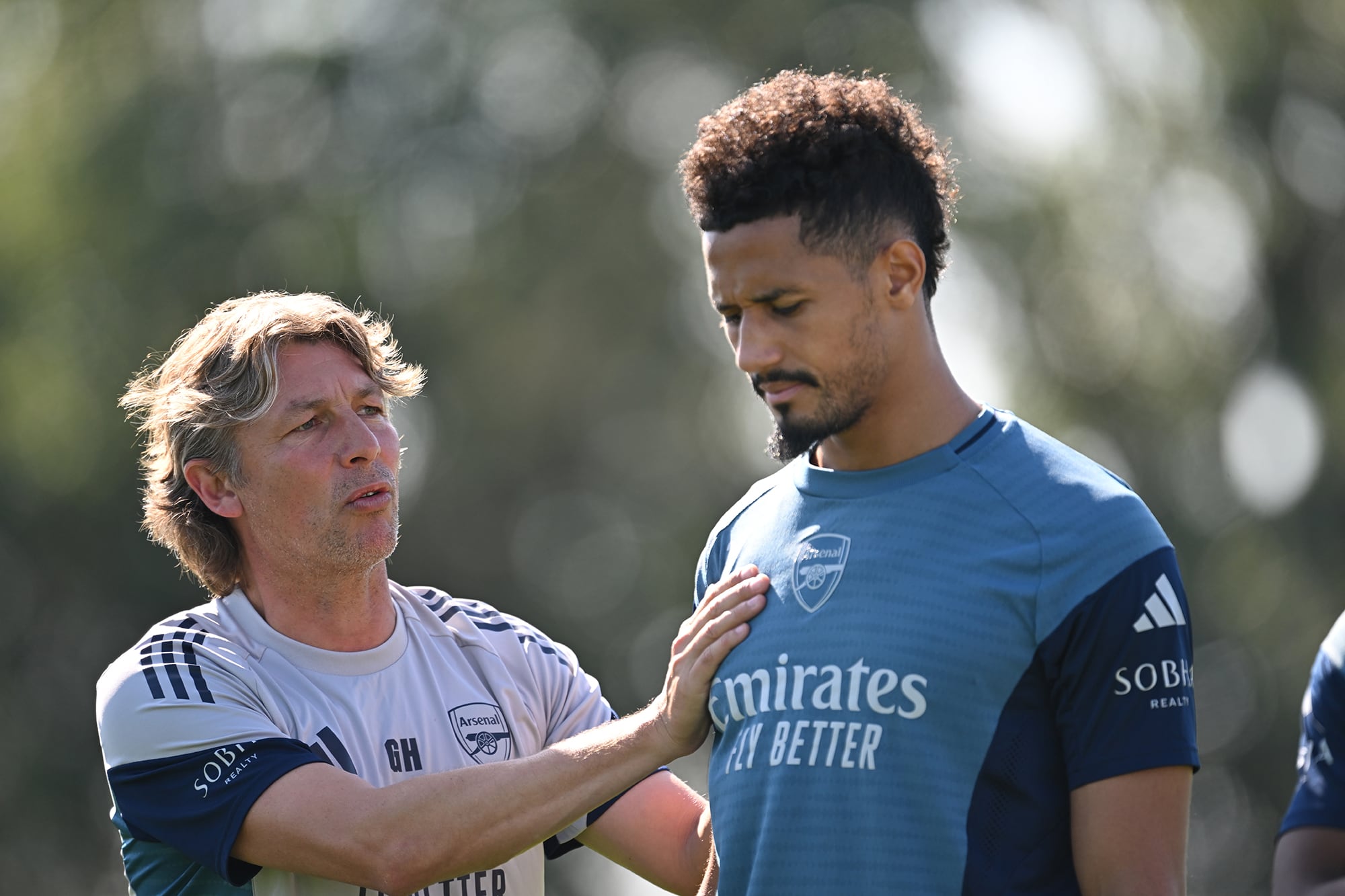 Heinze tiene un comportamiento paternalista con los jugadores del Arsenal