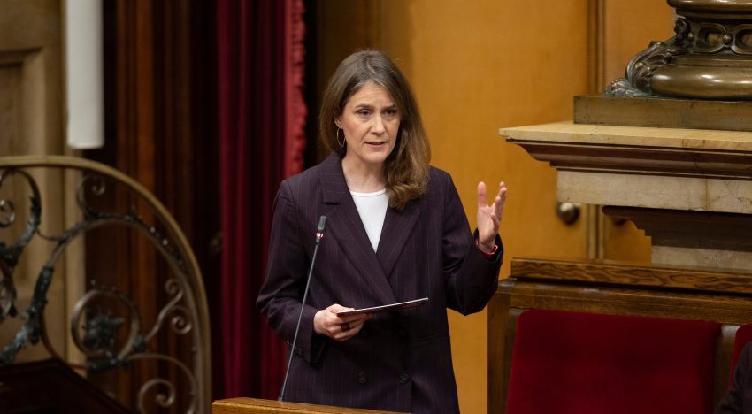 Comuns exige a Illa destinar 650 millones de euros más para políticas de vivienda en los Presupuestos