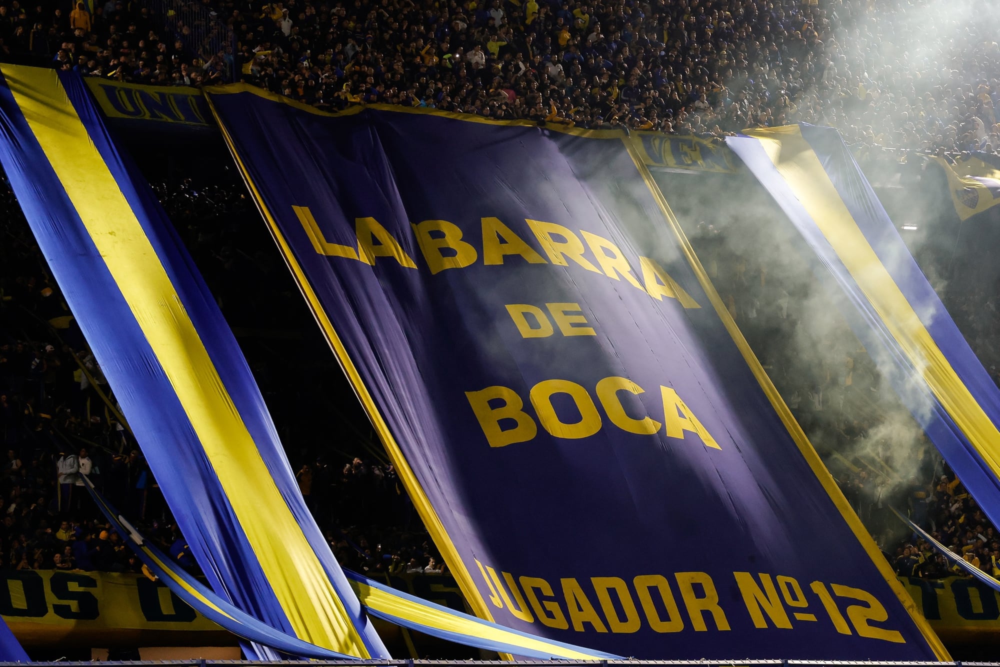 El recibimiento de los hinchas de Boca en la Bombonera