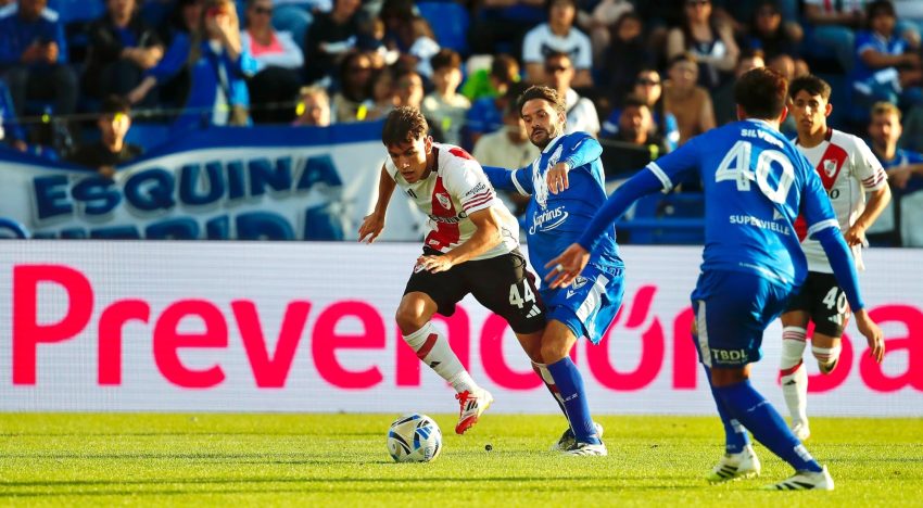 Joaquín Freitas, el delantero que costó 100.000 dólares y le saca ventaja a Salas (más de ocho millones)