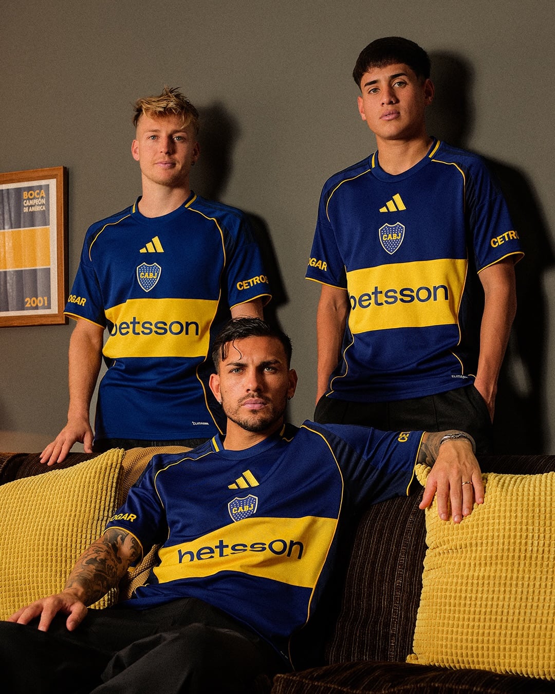 Las figuras más representativas de Boca posaron con la nueva casaca