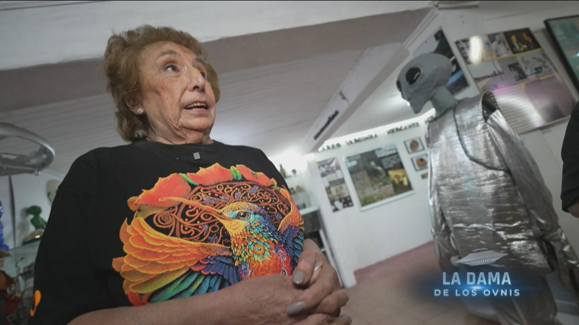 A sus 87 años, Silvia Simondini aún sigue investigando los fenómenos extraterrestres. (Foto: Telenoche)