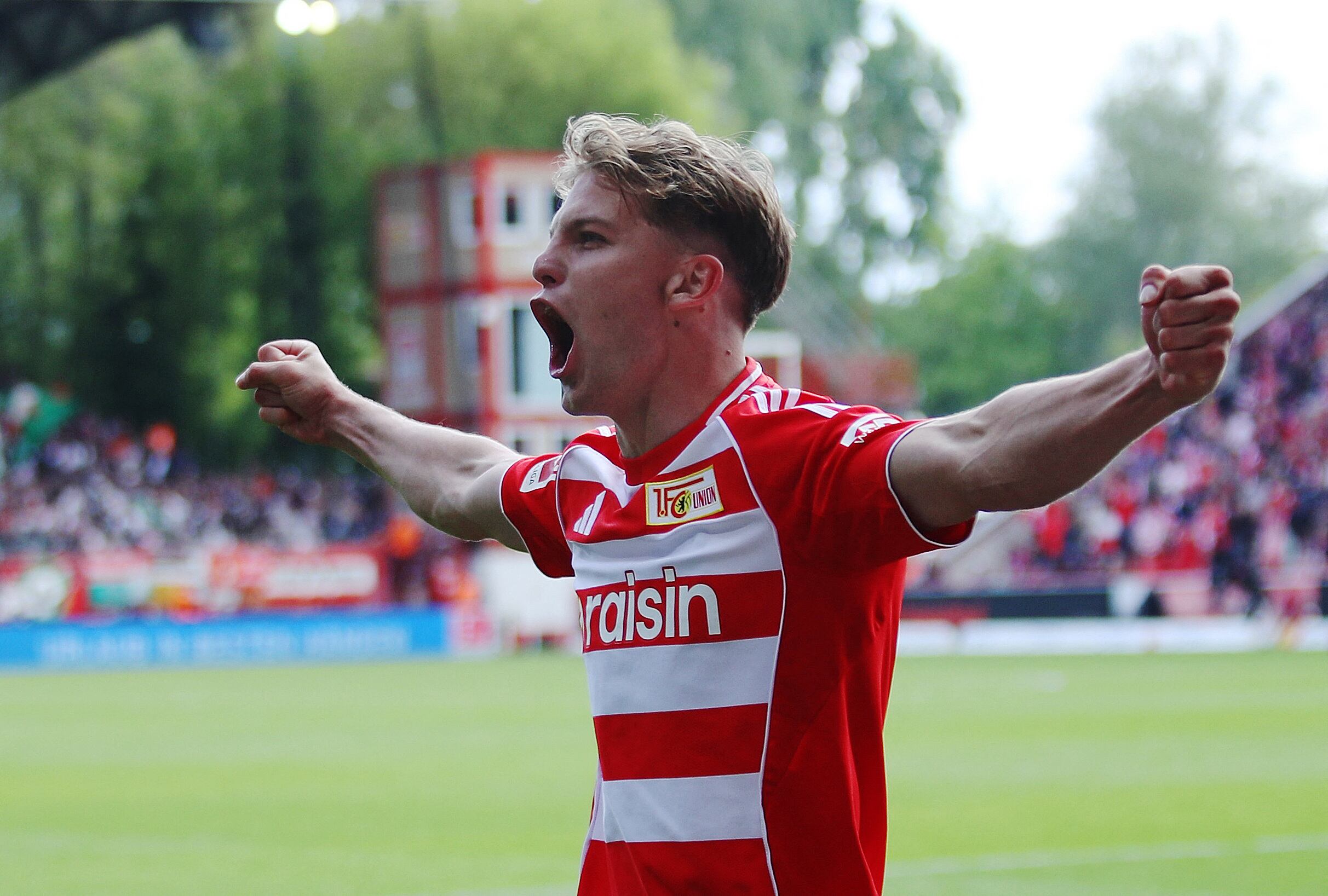 Unión Berlín vs Augsburg por la fecha 34 de la Bundesliga de Alemania del 2026.