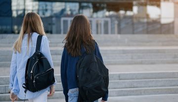 La ley HB 757 impulsada por DeSantis en Florida que impactará en la seguridad de millones de estudiantes