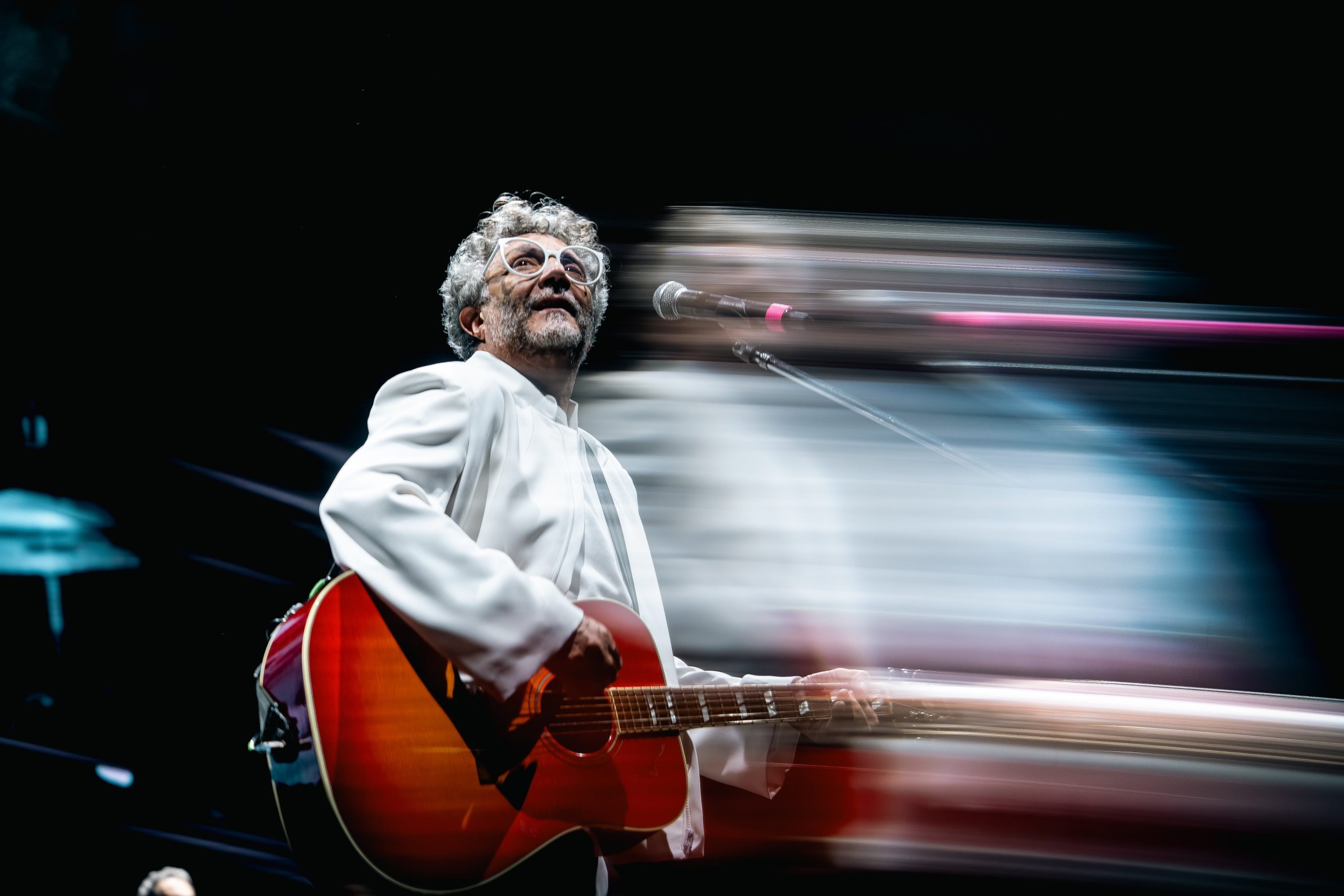 Fito Páez en una de sus anteriores presentaciones en el Arena. (Foto: @tatuyazbik)
