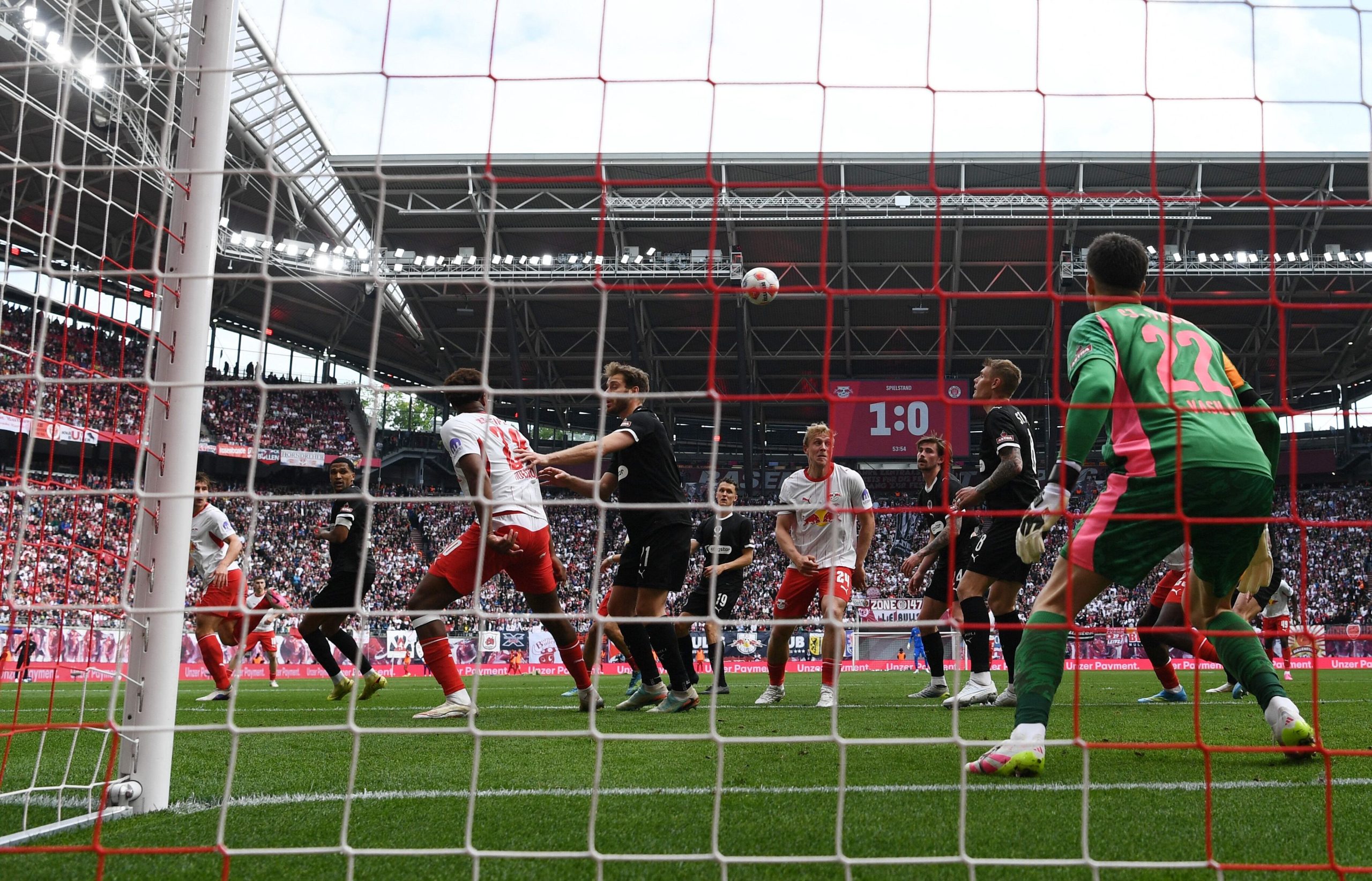 RB Leipzig vs FC St. Pauli por la fecha 33 de la Bundesliga de Alemania del 2026.