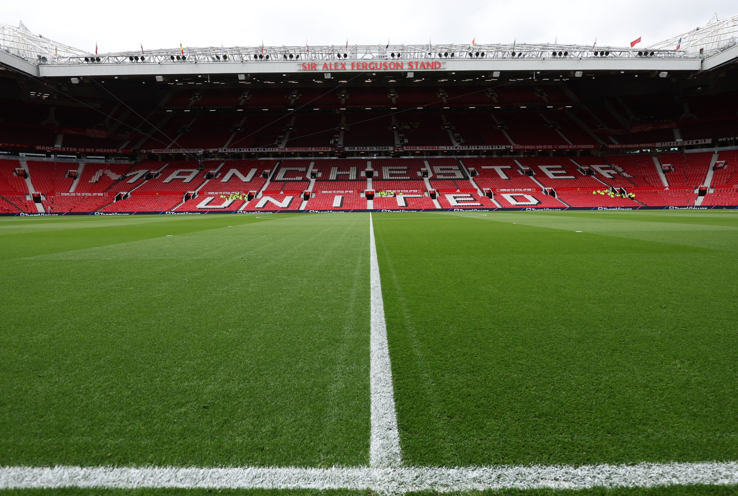 Man. United vs Liverpool por la fecha 35 de la Premier League del 2026.