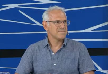 Parkinson: un especialista explicó en detalle cuál es el primer síntoma detectable