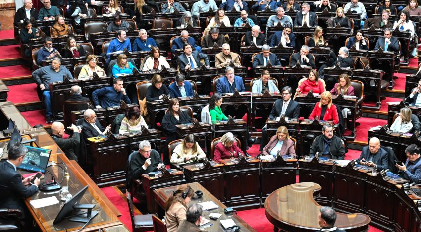 El oficialismo intentará retomar el control del Congreso después de la paralización por el caso Adorni