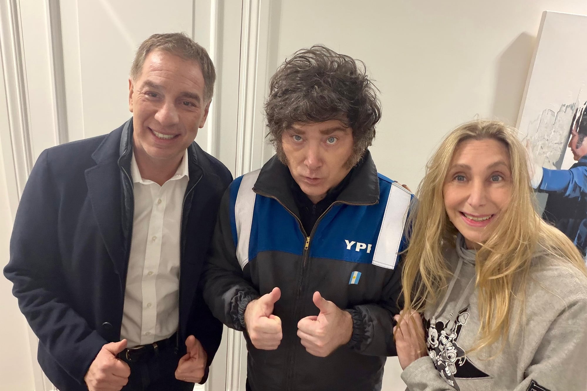 Diego Santilli junto a Javier y Karina Milei, este domingo en la quinta de Olivos