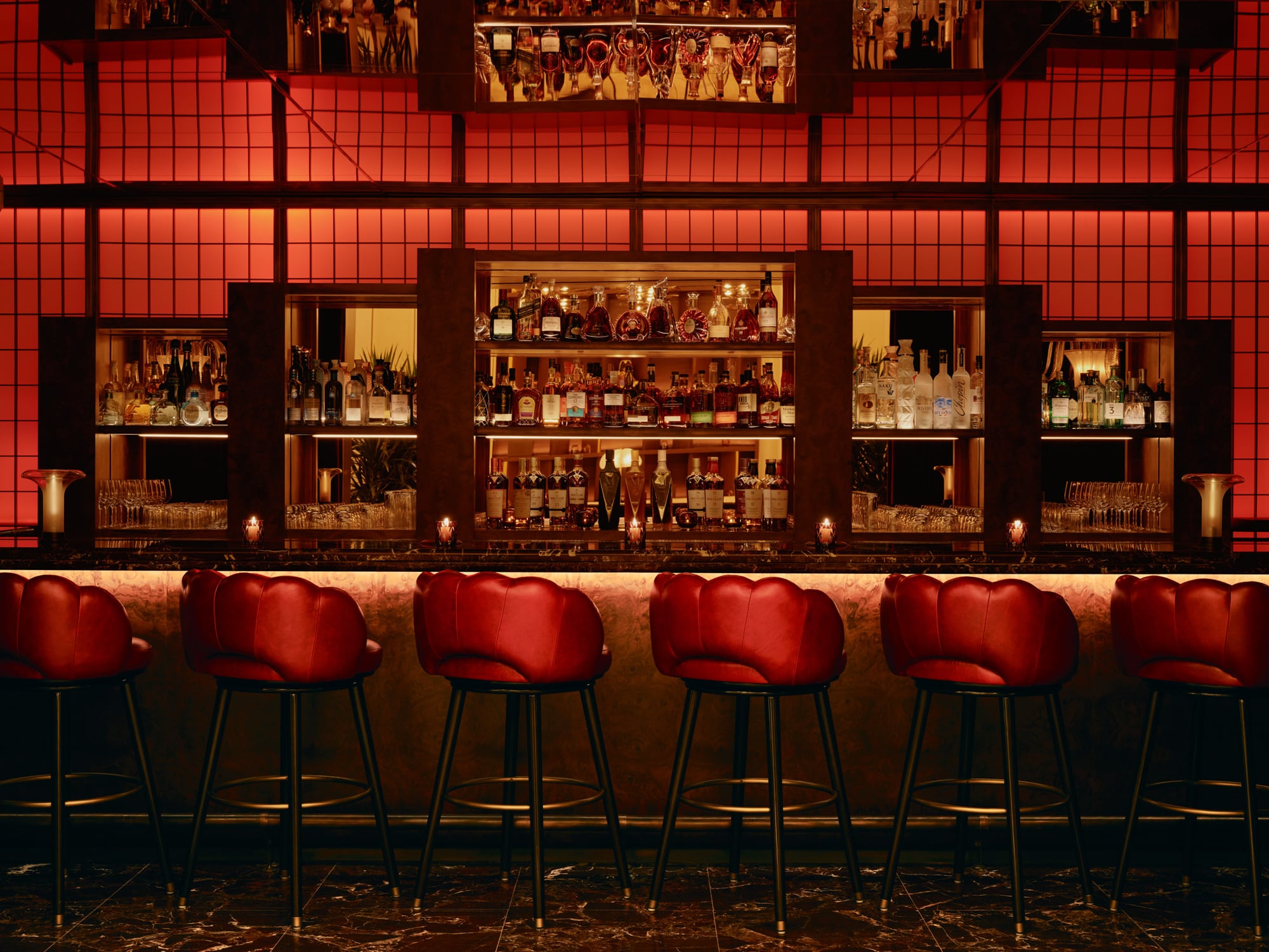 Rose Bar se encuentra al lado del lobby del alojamiento y está dedicado a la coctelería 