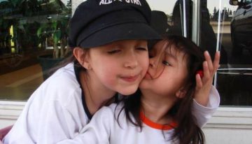 “Me dio un propósito”: creó una plataforma para ayudar a su hermana con autismo y hoy la usan miles de personas