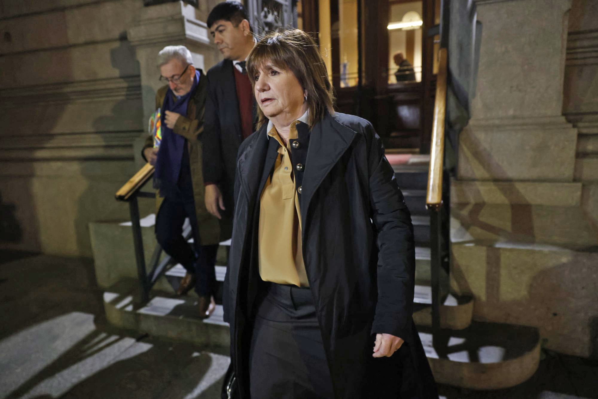 Patricia Bullrich firmó el dictamen