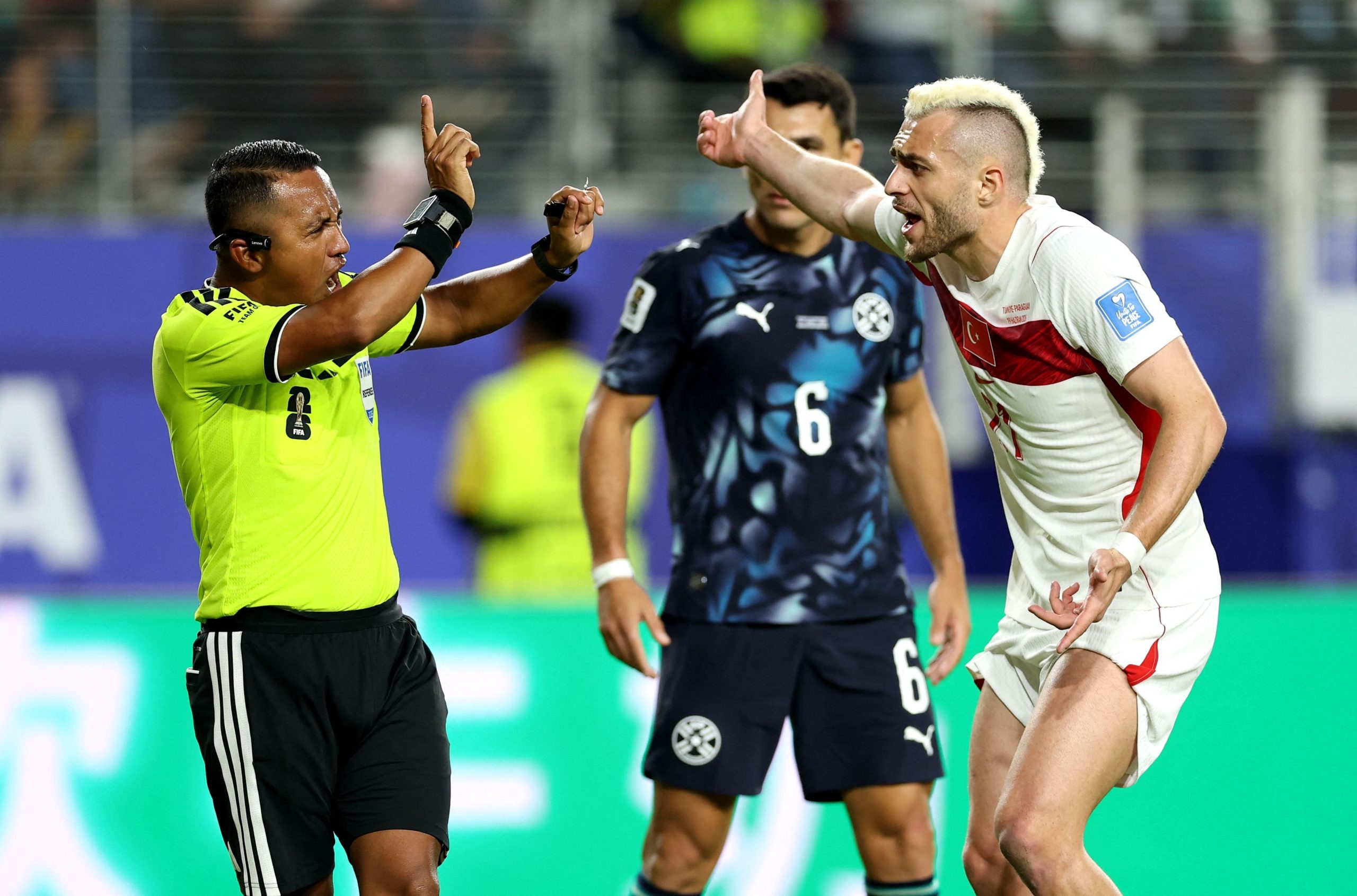El seleccionado turco no logra quebrar el cerrojo paraguayo