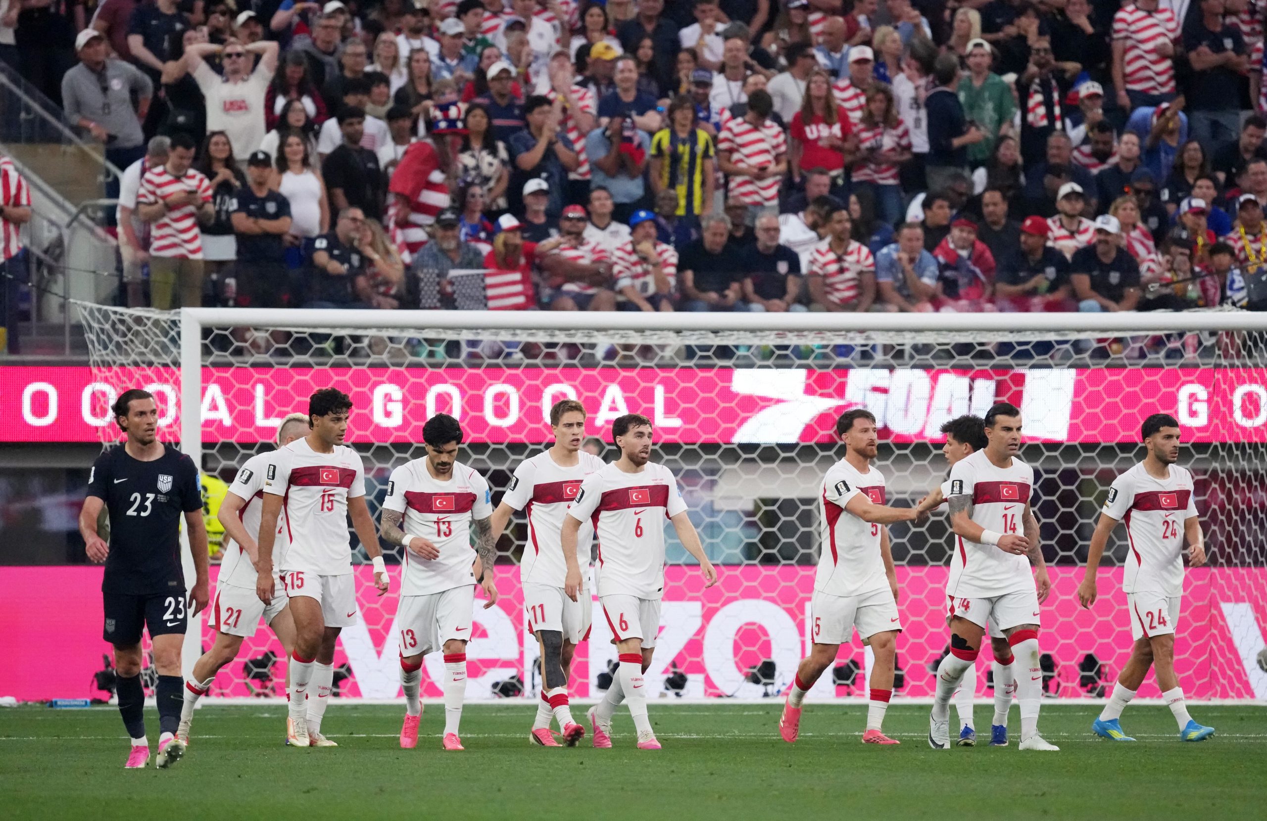 Turquía vs Estados Unidos por la fase de grupos del Mundial 2026 del 2026.