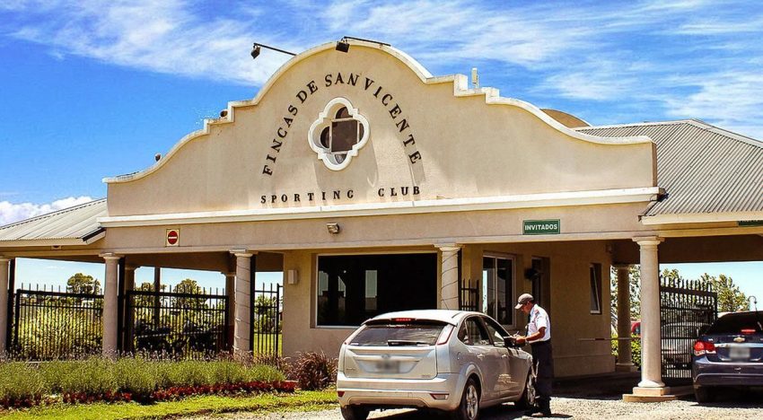 El contador de una de las empresas vinculadas a Insaurralde aseguró que la mansión de San Vicente no estaba declarada