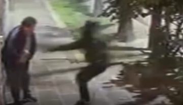 Un delincuente le disparó a un repartidor de 60 años en Lanús: el impactante video