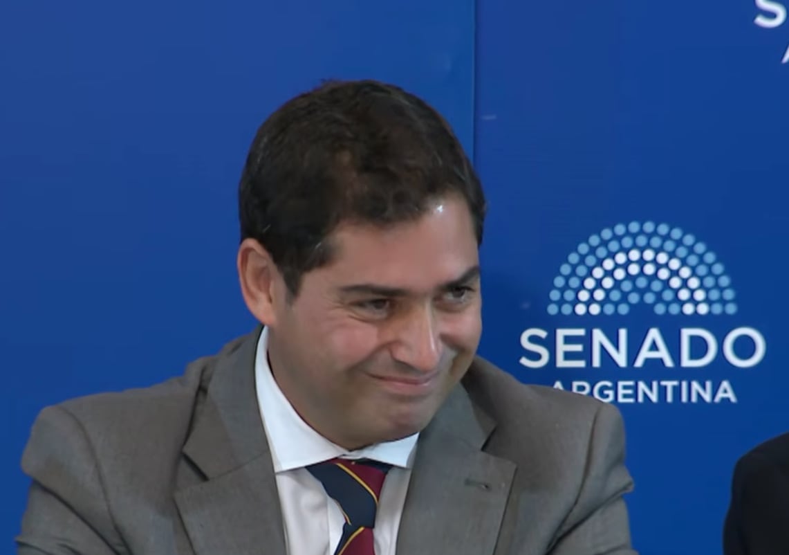 Emilio Rosatti, abogado por la Universidad Nacional del Litoral