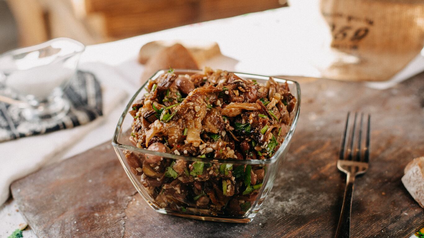 El Tombik Döner se prepara con carne de cordero o ternera. Foto: Freepik.
