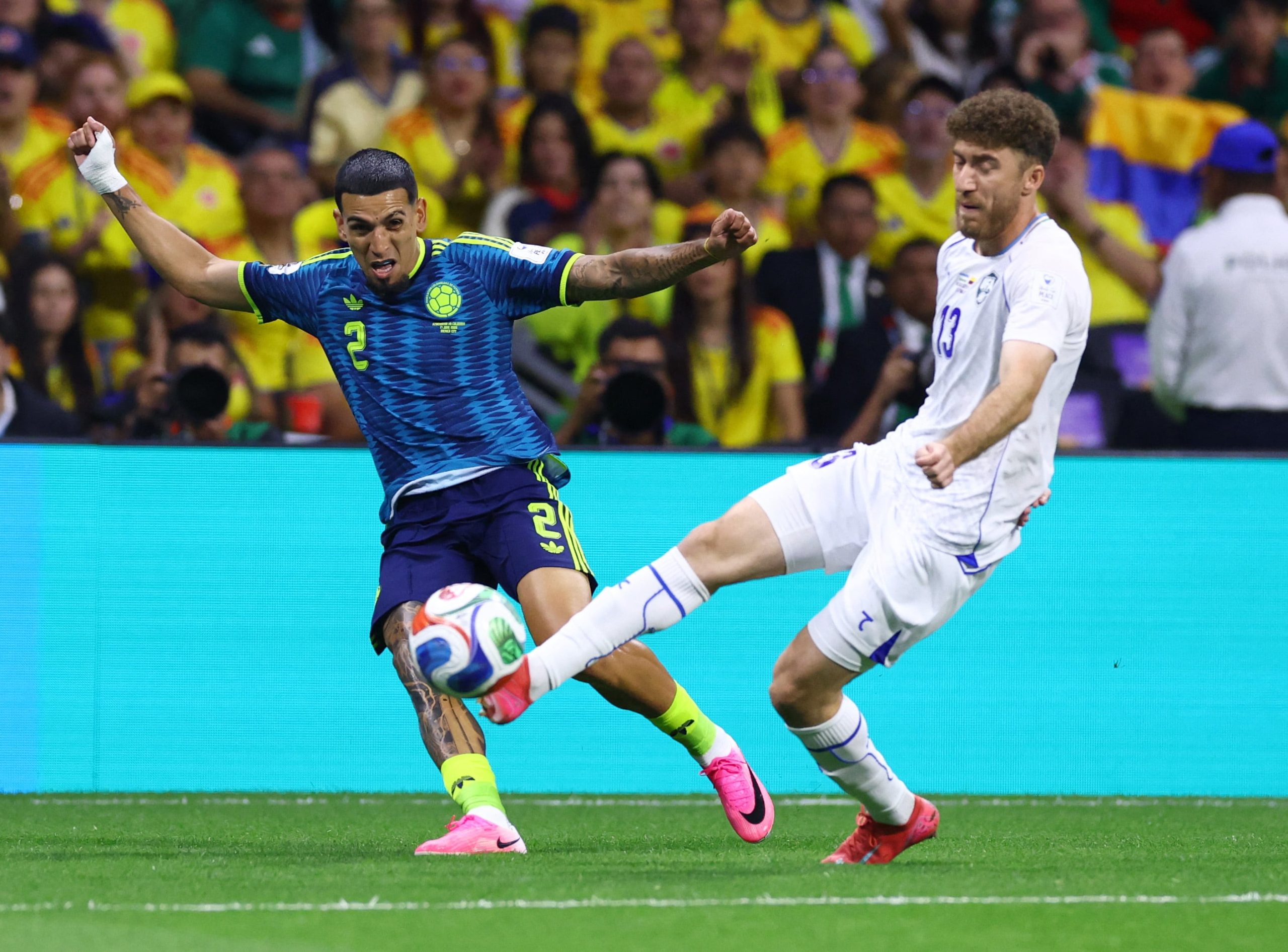 Uzbekistán vs Colombia por la fase de grupos del Mundial 2026 del 2026.