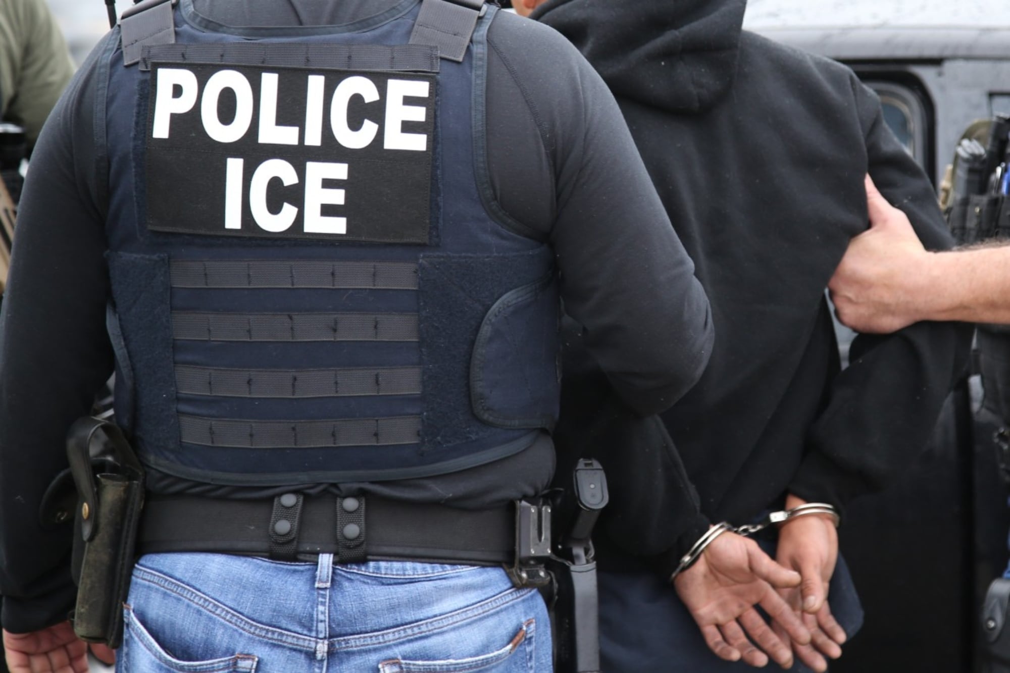 La normativa de Florida que genera cuestionamientos sobre el accionar del ICE