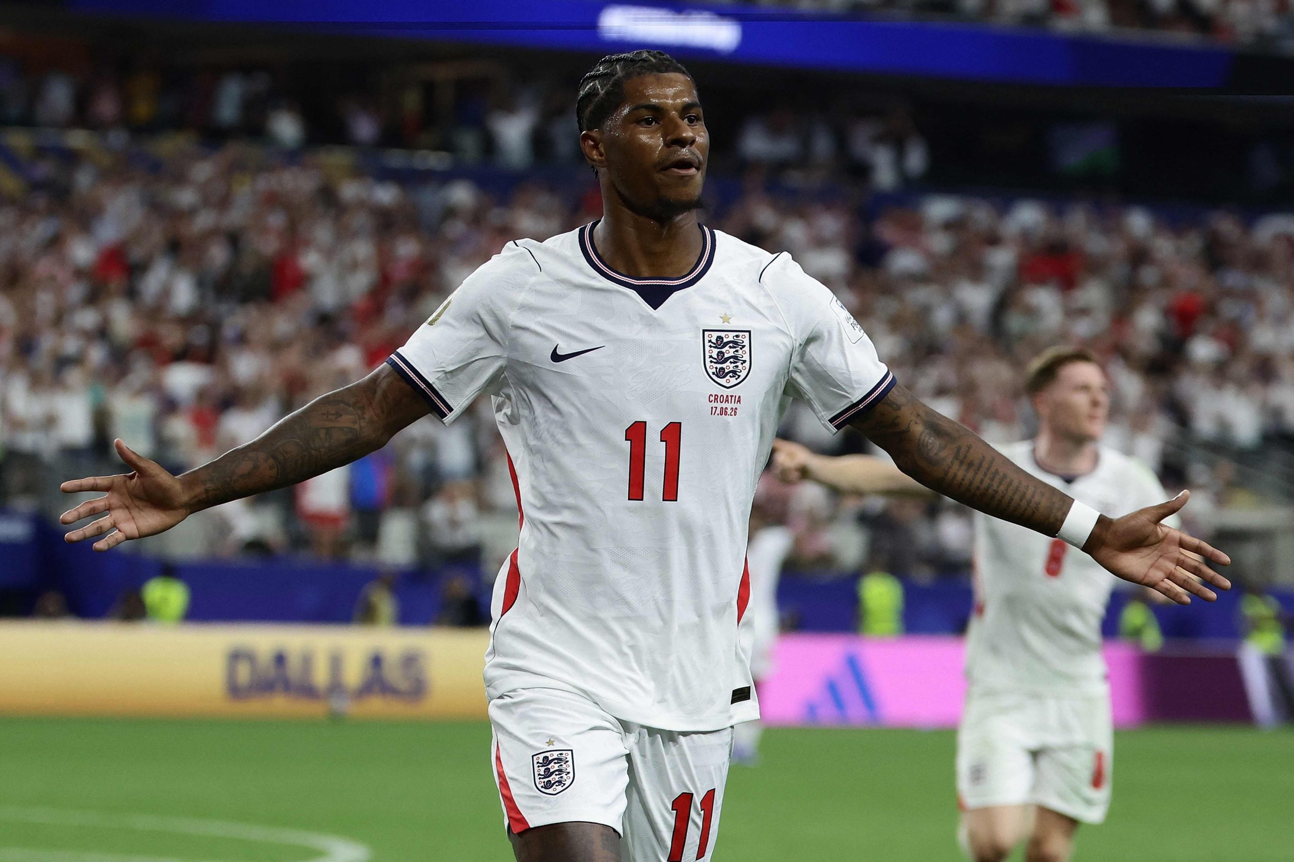 Marcus Rashford liquidó el partido entrando desde le banco