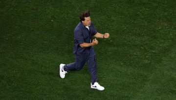 La euforia de Mauricio Pochettino y la resignación de Gustavo Alfaro tras el 4-1 de Estados Unidos a Paraguay