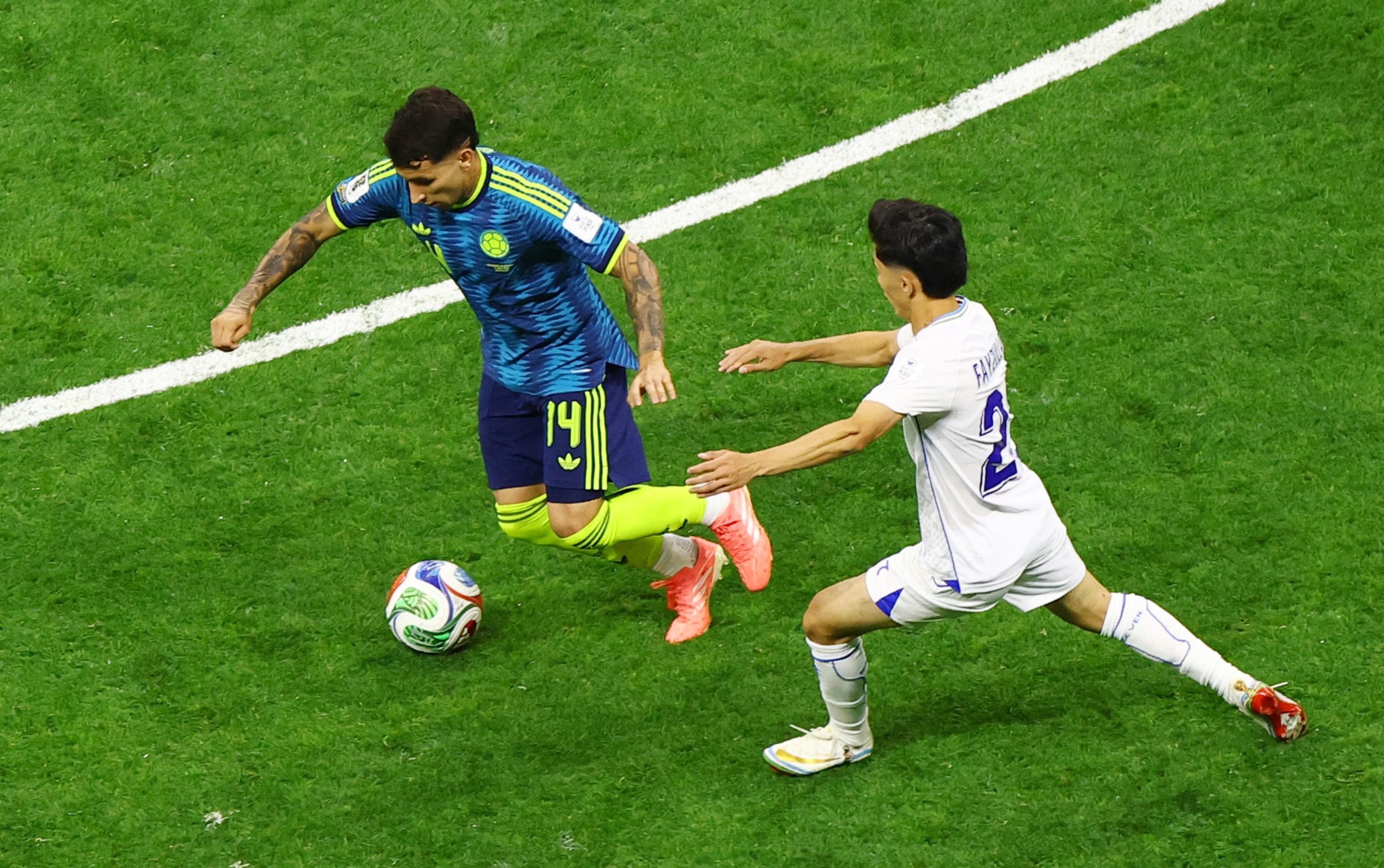 Uzbekistán vs Colombia por la fase de grupos del Mundial 2026 del 2026.