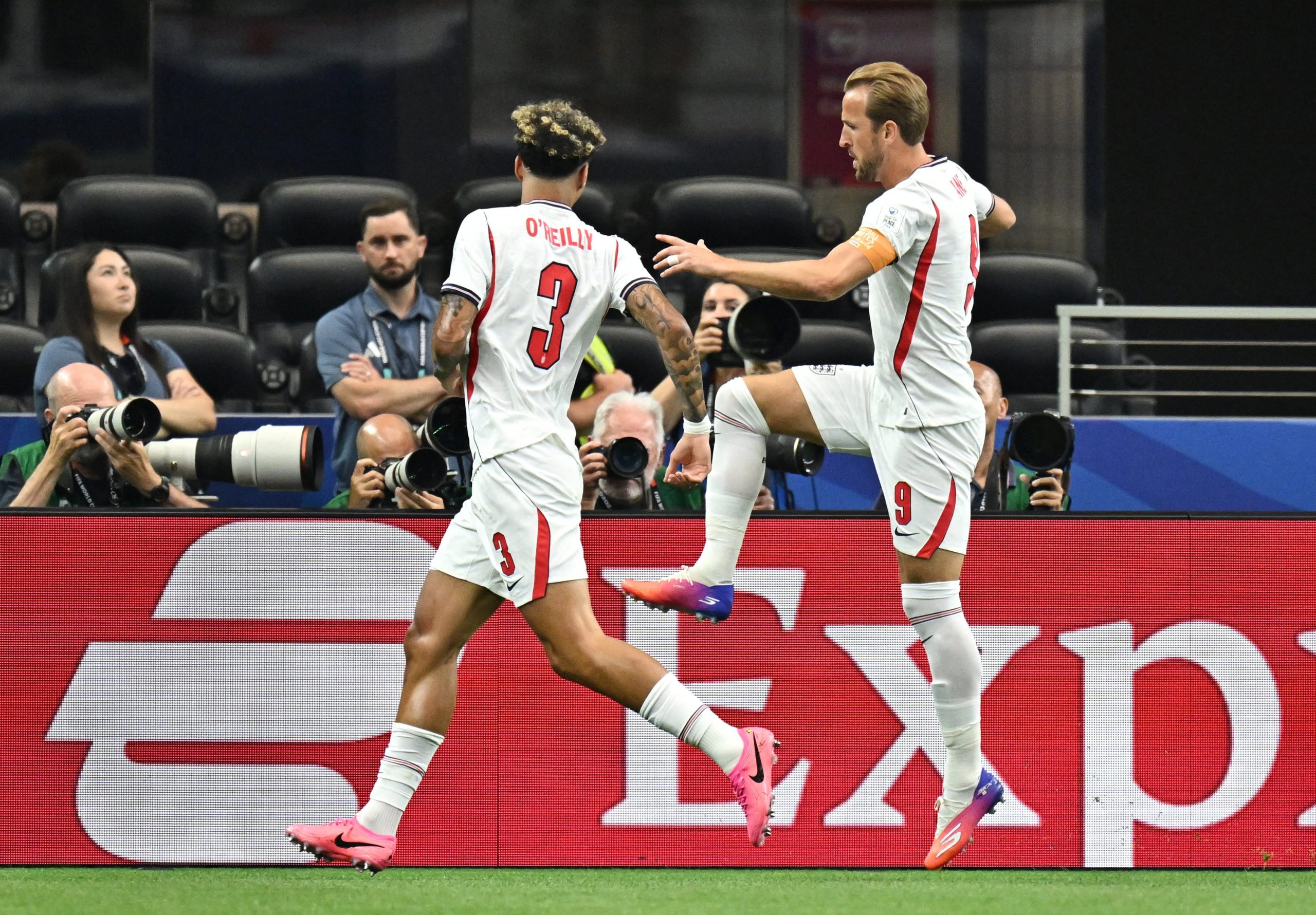 Inglaterra vs Croacia por la fase de grupos del Mundial 2026 del 2026.