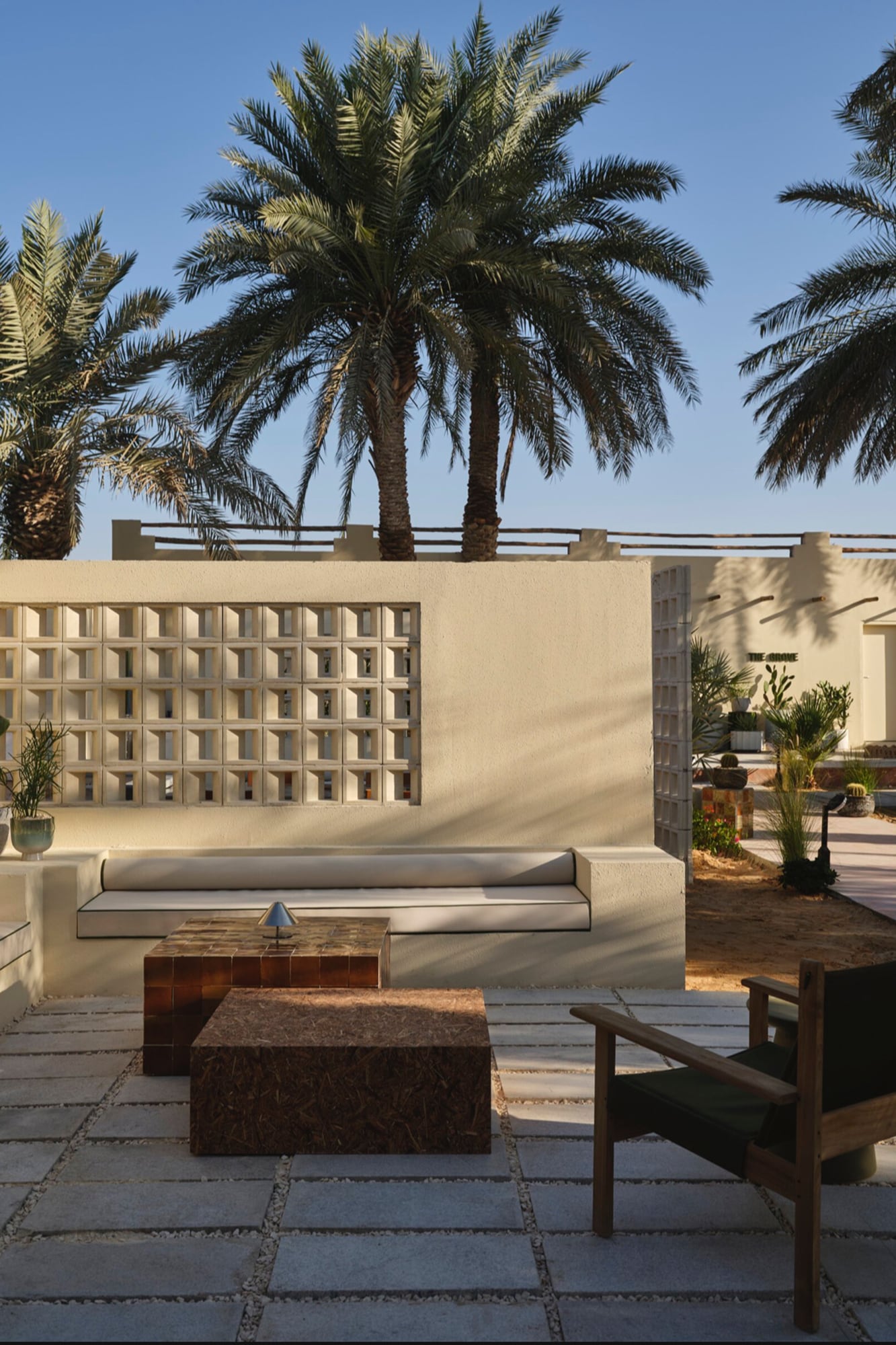Los ladrillos decorativos en un negocio de Emiratos Árabes