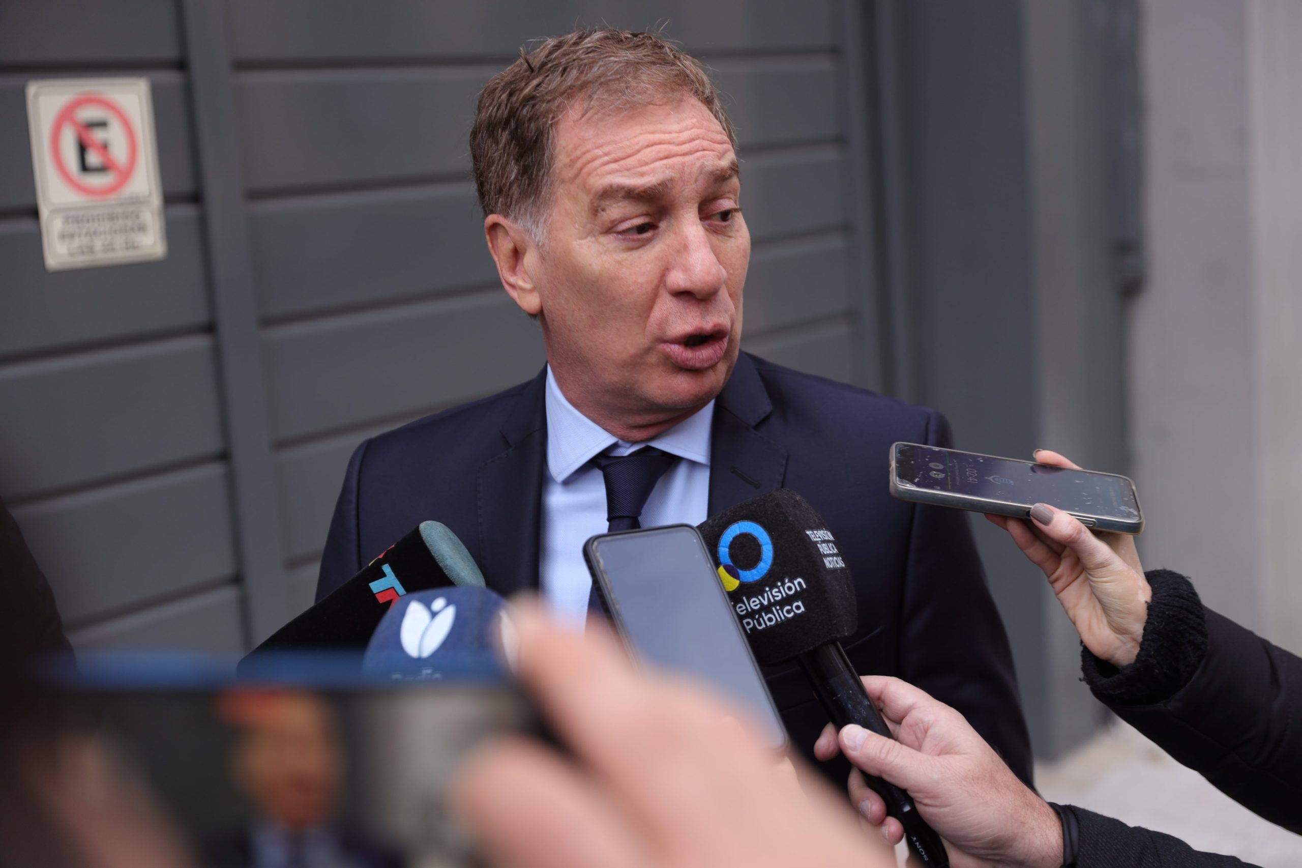 Diego Santilli fue designado como nuevo jefe de Gabinete en reemplazo de Adorni