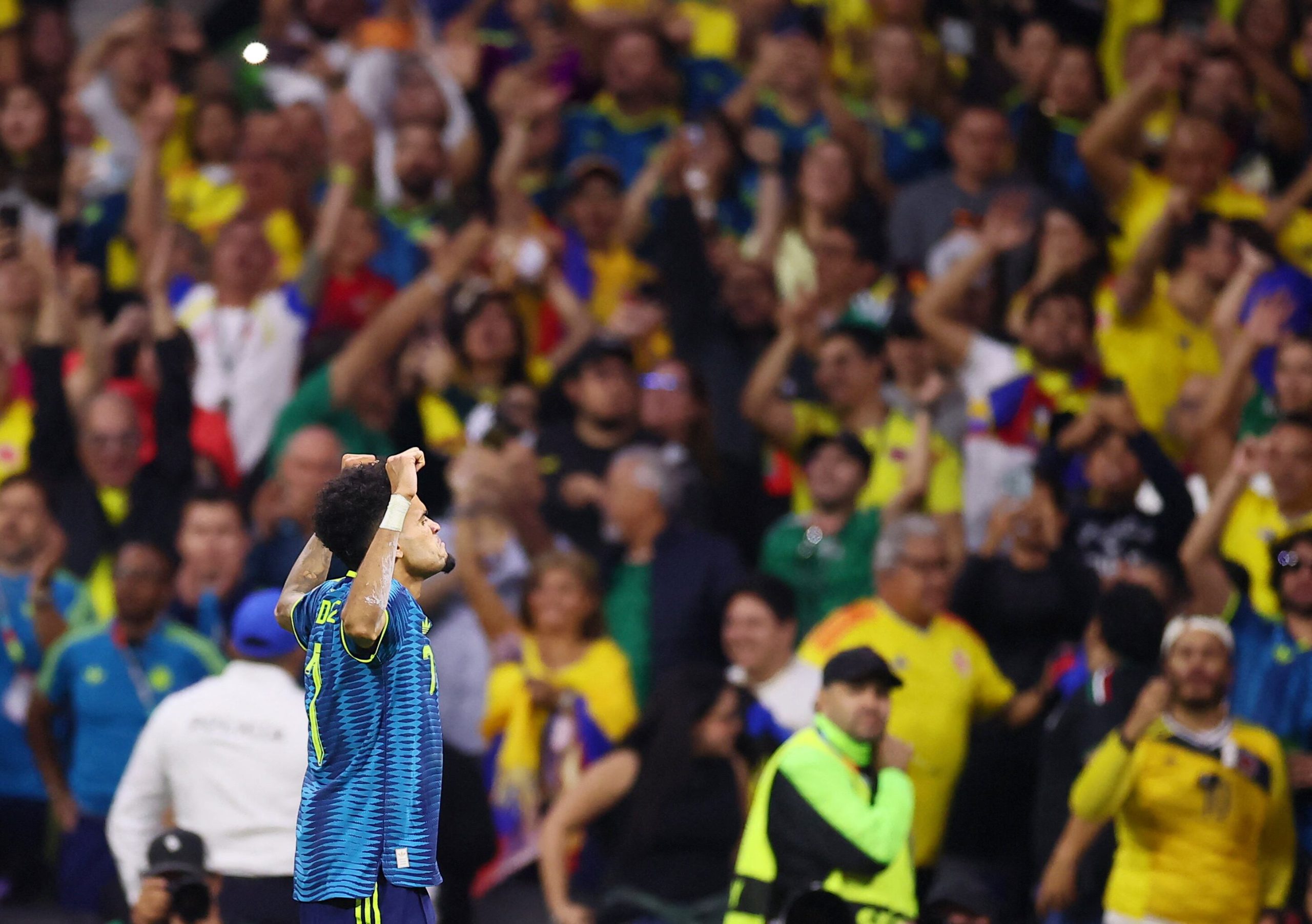 Uzbekistán vs Colombia por la fase de grupos del Mundial 2026 del 2026.