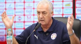 La frase viral de Gustavo Alfaro tras la clasificación de Paraguay: “Cuando veas la sombra de un gigante fijate dónde está el sol”